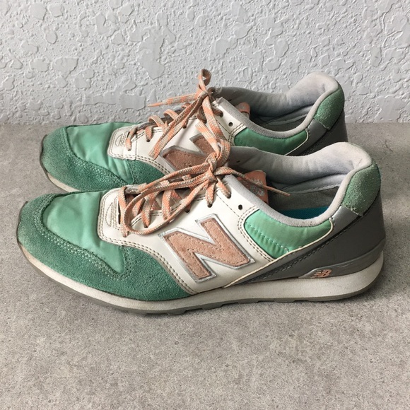 Women New Balance 996 Shoes 